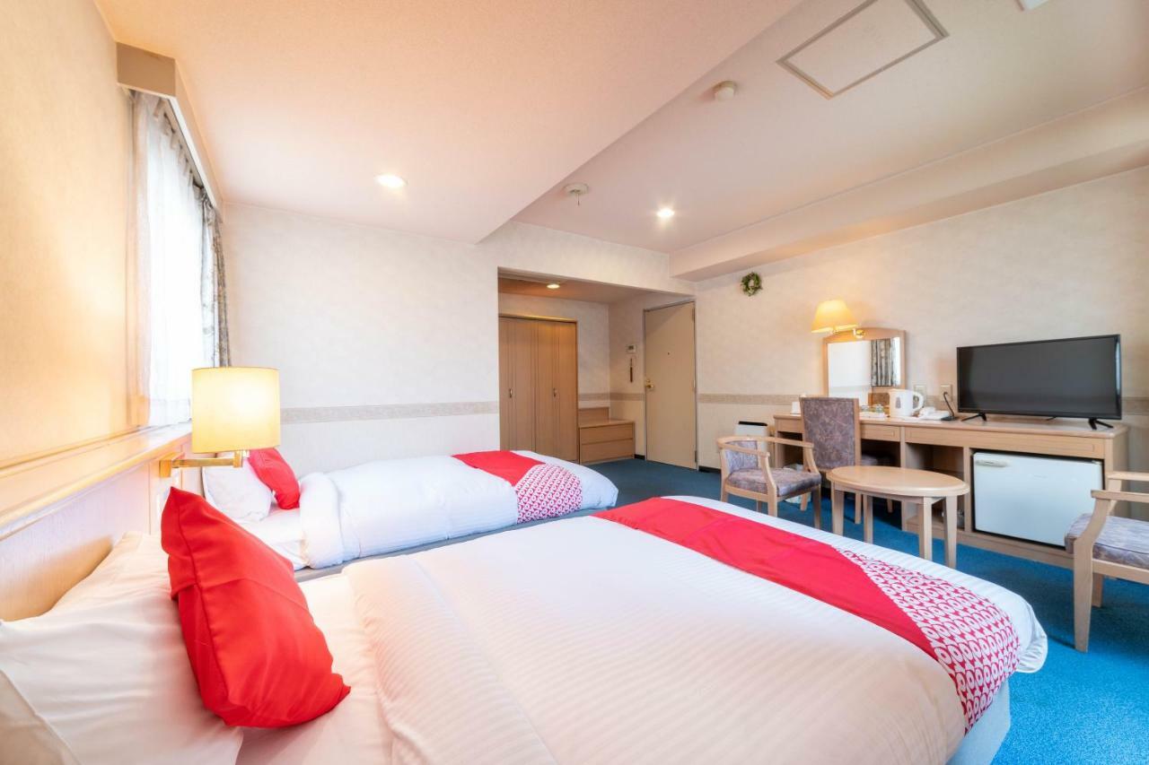 Oyo Business Hotel Nishiura Yokkaichi Exterior foto